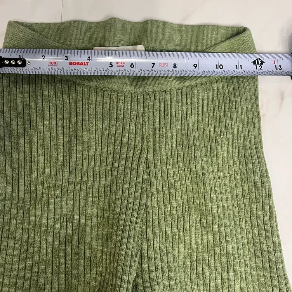 Free People Beach Green Knit pull on short size small